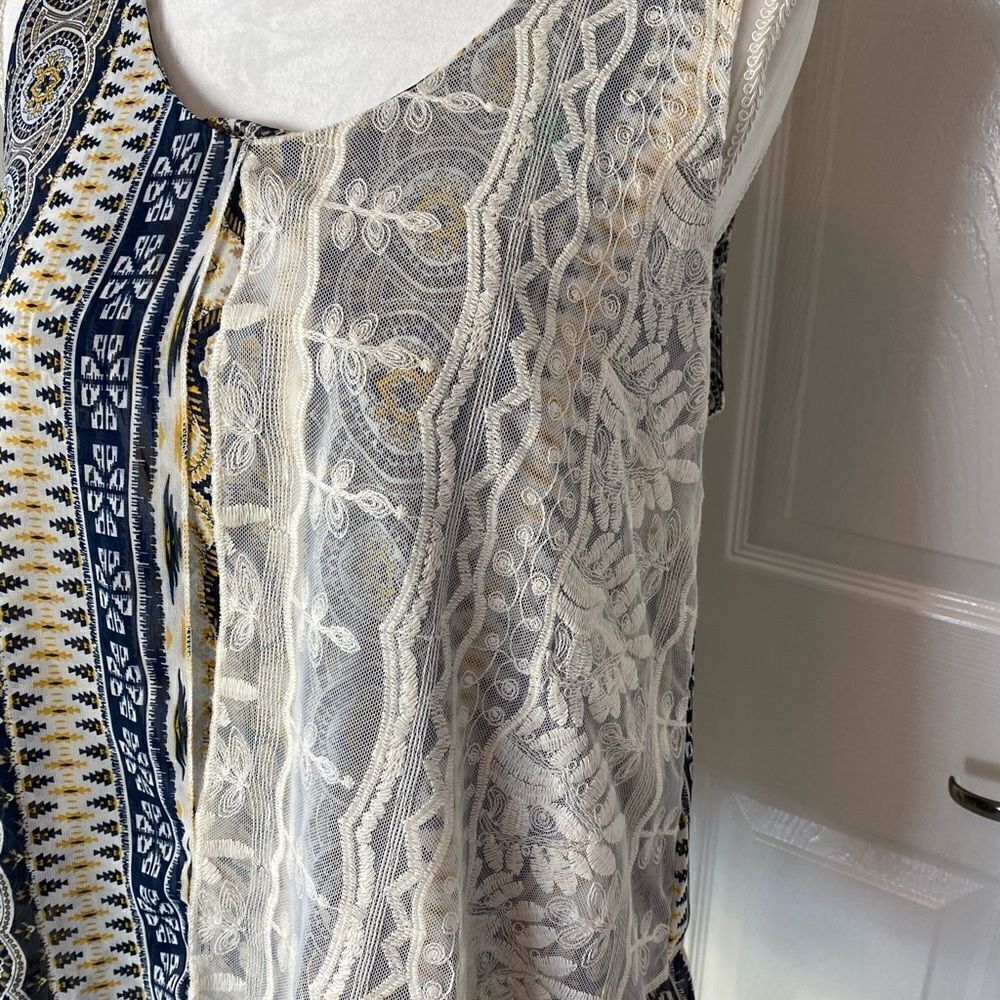 ONE WORLD Layered Top Medium - Picture 2 of 7